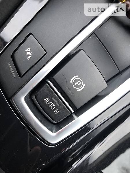 Седан BMW 5 Series 2011 в Самборі