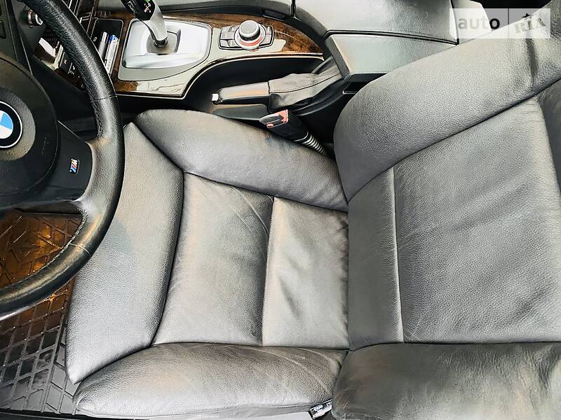 Седан BMW 5 Series 2009 в Харкові