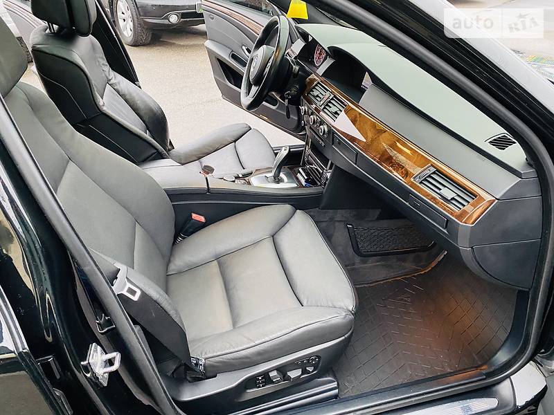 Седан BMW 5 Series 2009 в Харкові
