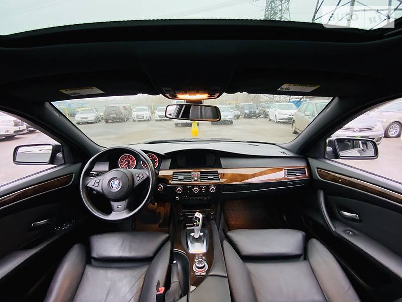 Седан BMW 5 Series 2009 в Харкові