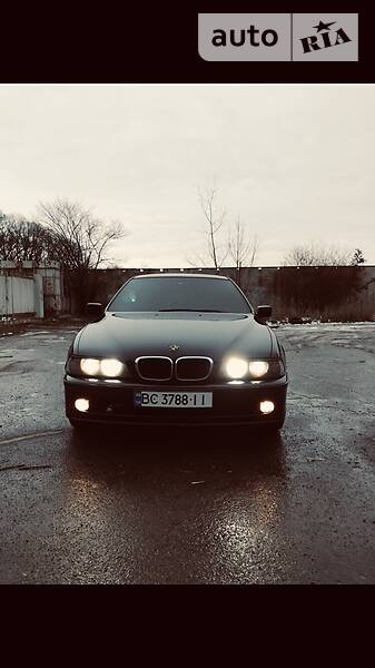 Седан BMW 5 Series 2001 в 