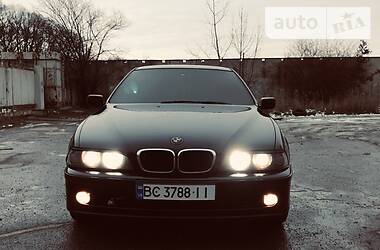 Седан BMW 5 Series 2001 в 