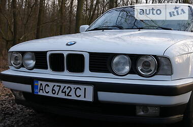 Седан BMW 5 Series 1988 в 