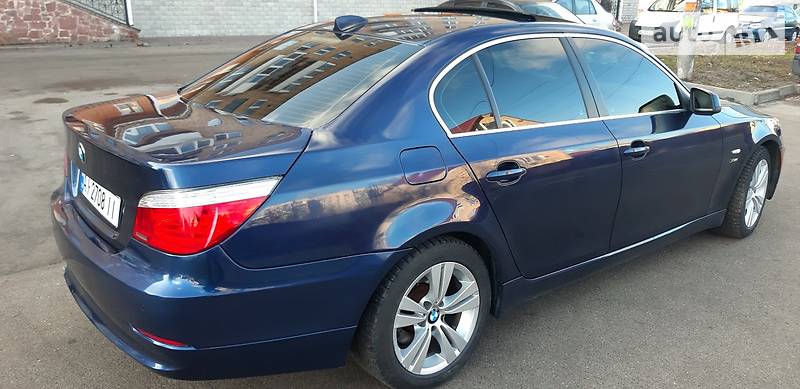 Седан BMW 5 Series 2009 в Вишневому фото 2 Седан BMW 5 Series 2009 в Вишневому