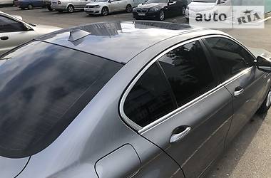 Седан BMW 5 Series 2012 в 