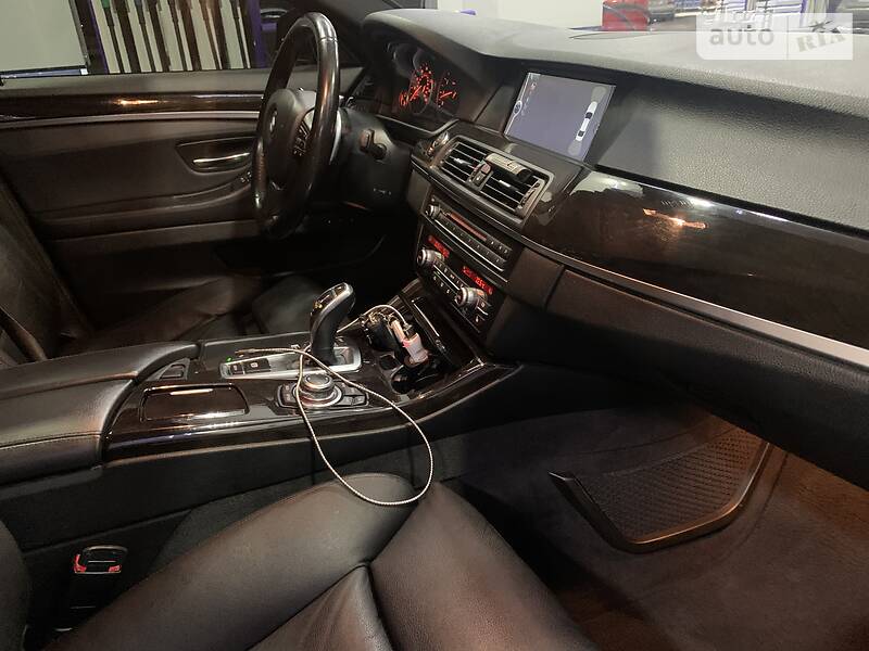 Седан BMW 5 Series 2012 в Києві