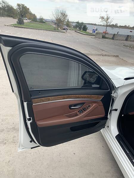 Седан BMW 5 Series 2011 в Херсоні