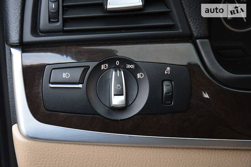Седан BMW 5 Series 2012 в Одесі