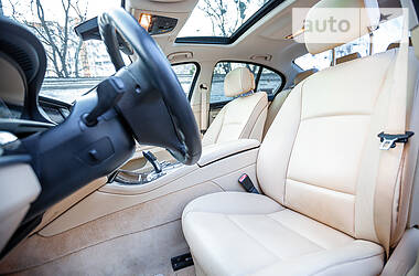 Седан BMW 5 Series 2012 в 