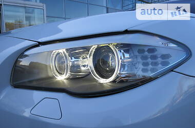Універсал BMW 5 Series 2011 в 