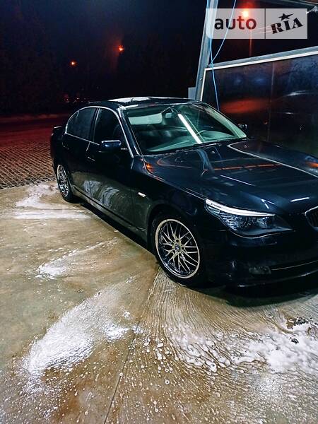 Седан BMW 5 Series 2008 в Львове