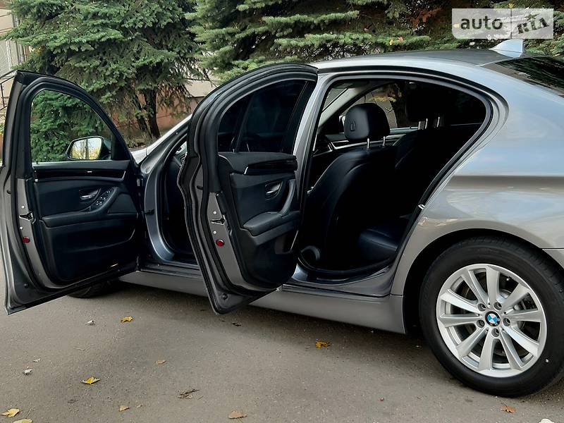 Седан BMW 5 Series 2016 в Миколаєві