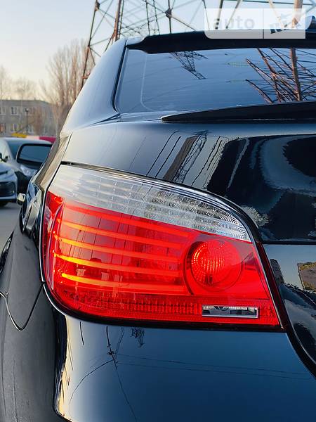 Седан BMW 5 Series 2009 в Харкові