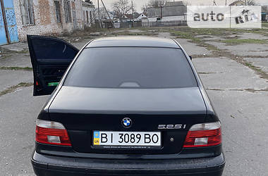Седан BMW 5 Series 2001 в  фото 15 Седан BMW 5 Series 2001 в
