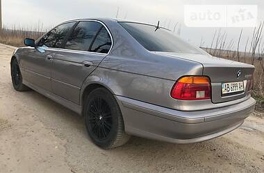 Седан BMW 5 Series 2000 в 