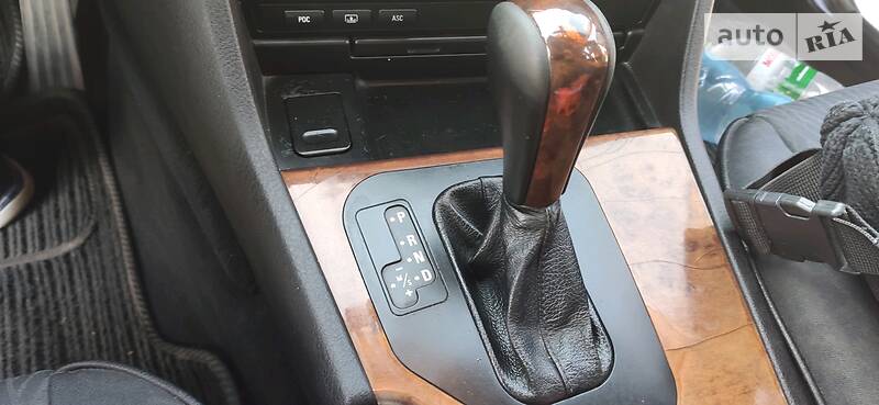 Седан BMW 5 Series 2002 в Нововолинську
