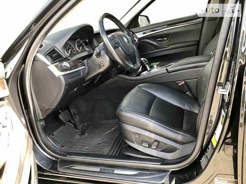 Седан BMW 5 Series 2012 в Києві