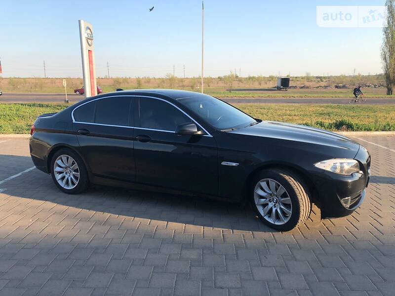 Седан BMW 5 Series 2011 в Миколаєві