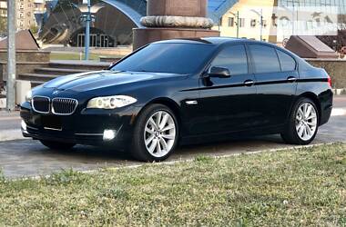 Седан BMW 5 Series 2012 в 