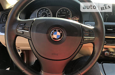 Седан BMW 5 Series 2012 в Львові