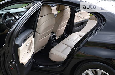 Седан BMW 5 Series 2012 в 