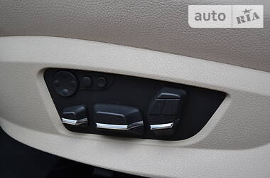 Седан BMW 5 Series 2012 в 