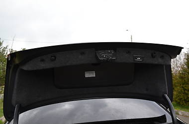 Седан BMW 5 Series 2012 в 