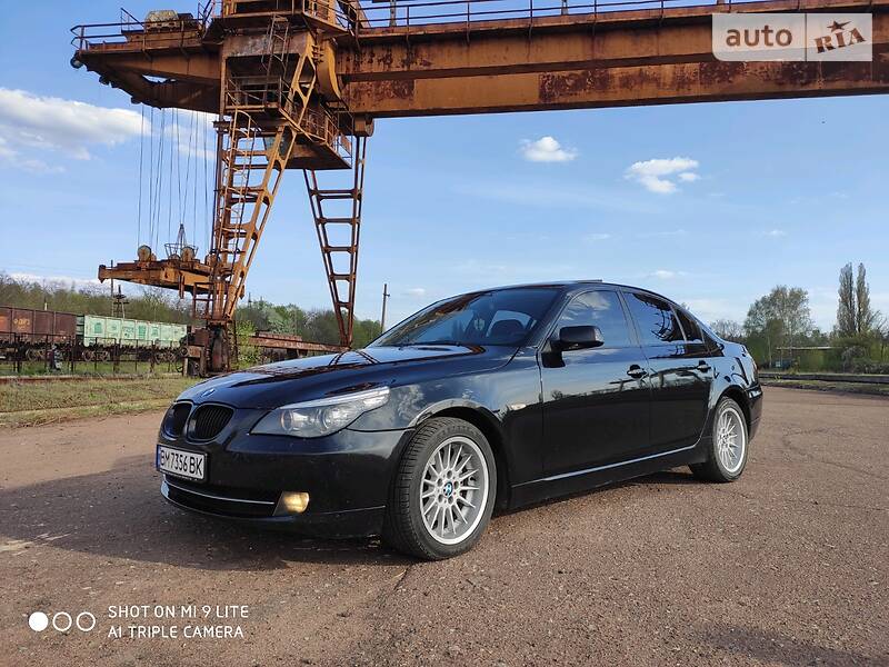 Седан BMW 5 Series 2005 в 