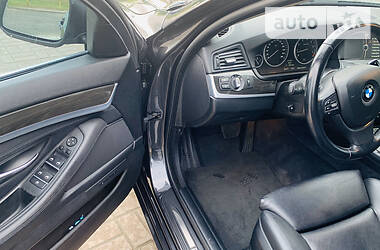 Седан BMW 5 Series 2012 в 