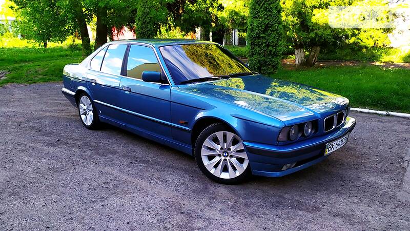 Седан BMW 5 Series 1994 в Дубні