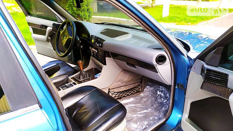Седан BMW 5 Series 1994 в Дубні