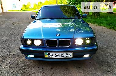 Седан BMW 5 Series 1994 в Дубні