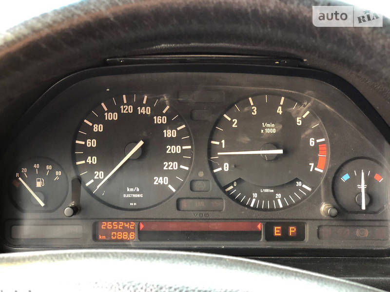 Седан BMW 5 Series 1993 в Кременчуге фото 12 Седан BMW 5 Series 1993 в Кременчуге
