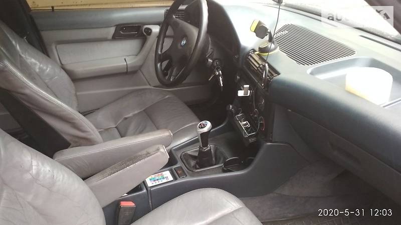 Седан BMW 5 Series 1988 в Вижниці