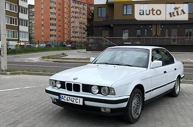 Седан BMW 5 Series 1988 в 