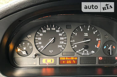 Седан BMW 5 Series 2000 в 