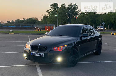 Седан BMW 5 Series 2004 в Одессе