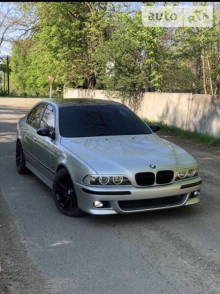 Седан BMW 5 Series 2002 в Чернівцях