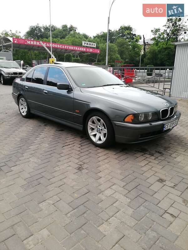 Седан BMW 5 Series 2003 в Черновцах