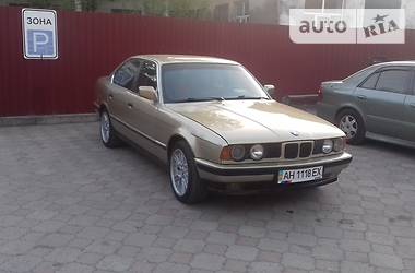 Седан BMW 5 Series 1989 в Бахмуте