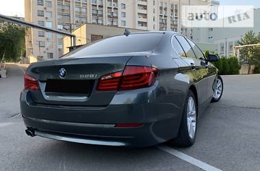 Седан BMW 5 Series 2013 в Новомосковске