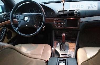 Седан BMW 5 Series 2000 в Луцке