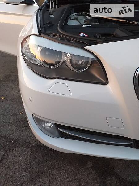 Седан BMW 5 Series 2012 в Полтаві