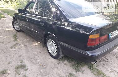 Седан BMW 5 Series 1991 в Виннице