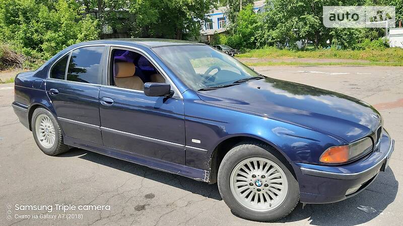 Седан BMW 5 Series 2000 в Рівному