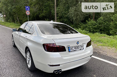 Седан BMW 5 Series 2015 в Нововолынске