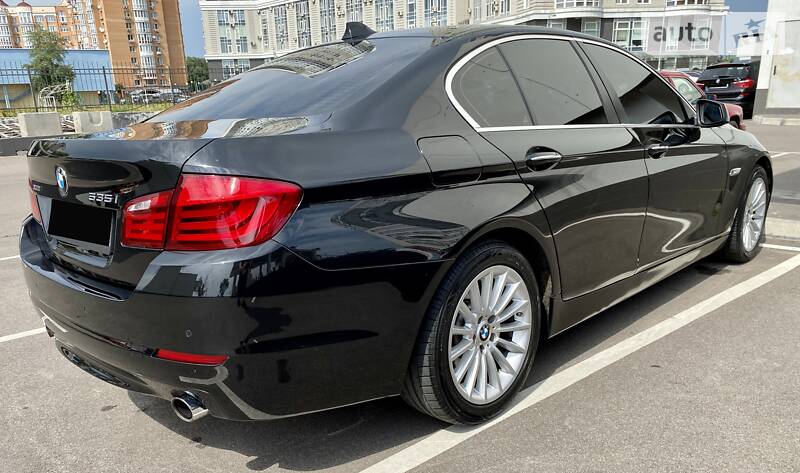 Седан BMW 5 Series 2012 в Києві