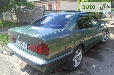 Седан BMW 5 Series 1989 в Кривом Роге