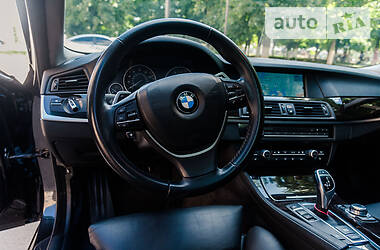 Седан BMW 5 Series 2011 в Сватово