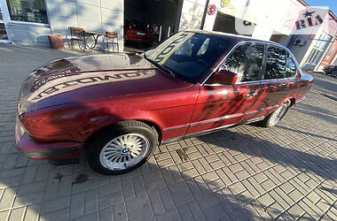 Седан BMW 5 Series 1990 в Киеве